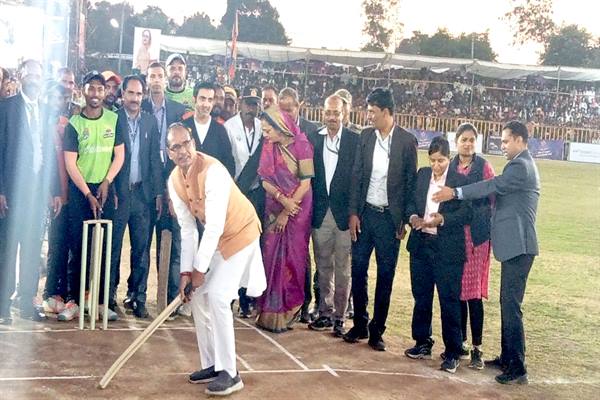 पढ़ो, खेलो और स्व-रोजगार से जुड़ो : मुख्यमंत्री शिवराज सिंह चौहान