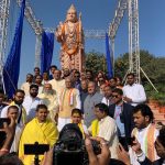 राजिम में भगवान श्री राम की 25 फीट ऊंची भव्य मूर्ति का मुख्यमंत्री ने लोकार्पण किया पर्यटन मंत्री ताम्रध्वज साहू पर्यटन मंडल अध्यक्ष अटल श्रीवास्तव की उपस्थित रहे