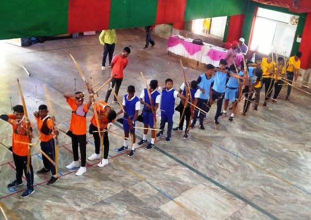 मुख्यमंत्री की घोषणा पर अमल शुरू , जशपुर जिले में 91 लाख 98 हजार की लागत से बनी एकलव्य खेल अकादमी, तीरंदाजी