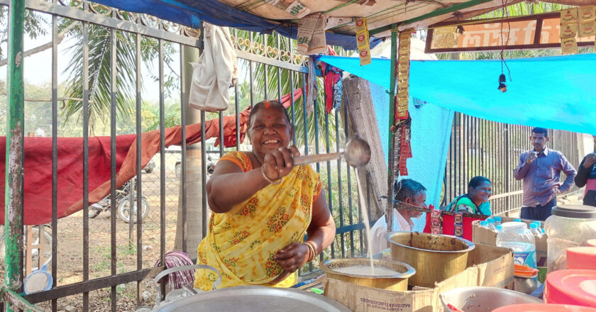 महतारी वंदन योजना: चाय बेचकर घर-परिवार चलाने वाली कौशल्या दीदी का बिजनेस प्लान, योजना की पहली किस्त से बढ़ाएंगी अपना व्यवसाय