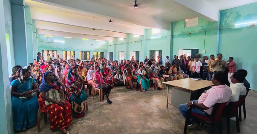 जनपद एवं ग्राम पंचायतों में ग्रामीणों को प्रोत्साहित करने किया जा रहा आवास मेला का आयोजन