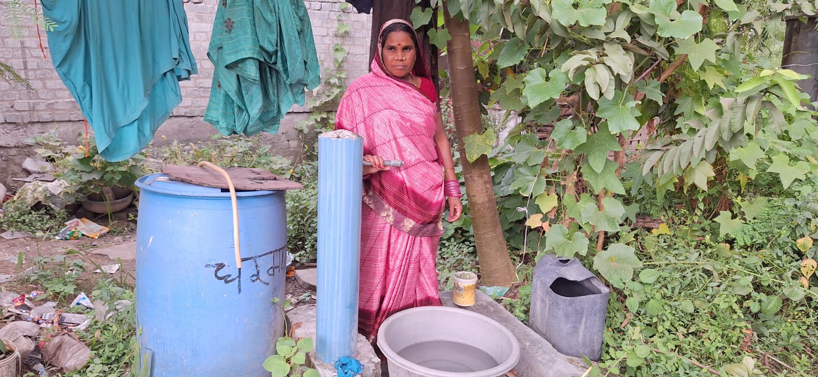 अब लोहा-लोहा नहीं लगता पानी का स्वाद सुखमती बाई के घर में लगा नल का कनेक्शन, मिल रहा सुबह-शाम पानी