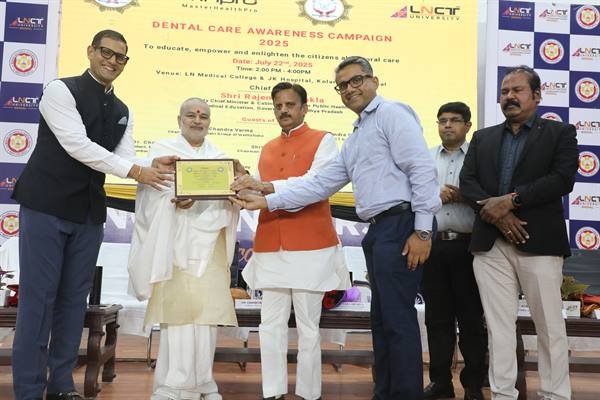 स्वास्थ्य जागरूकता अभियान समाज में जनस्वास्थ्य चेतना को देते हैं नई दिशा : उप मुख्यमंत्री शुक्ल