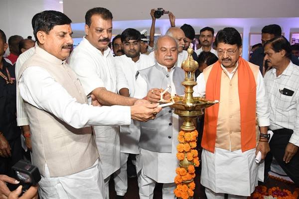 नदियों और जल स्त्रोतों के प्रति समाज को संवेदनशील बनाने का सांस्कृतिक प्रयास है “सदानीरा” प्रदर्शनी : मुख्यमंत्री डॉ. यादव