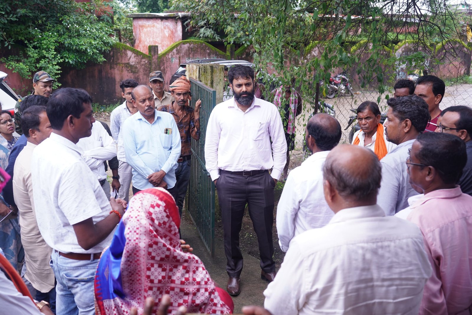 कलेक्टर रोहित व्यास ने अंकिरा प्राथमिक स्वास्थ्य केंद्र का निरीक्षण किया