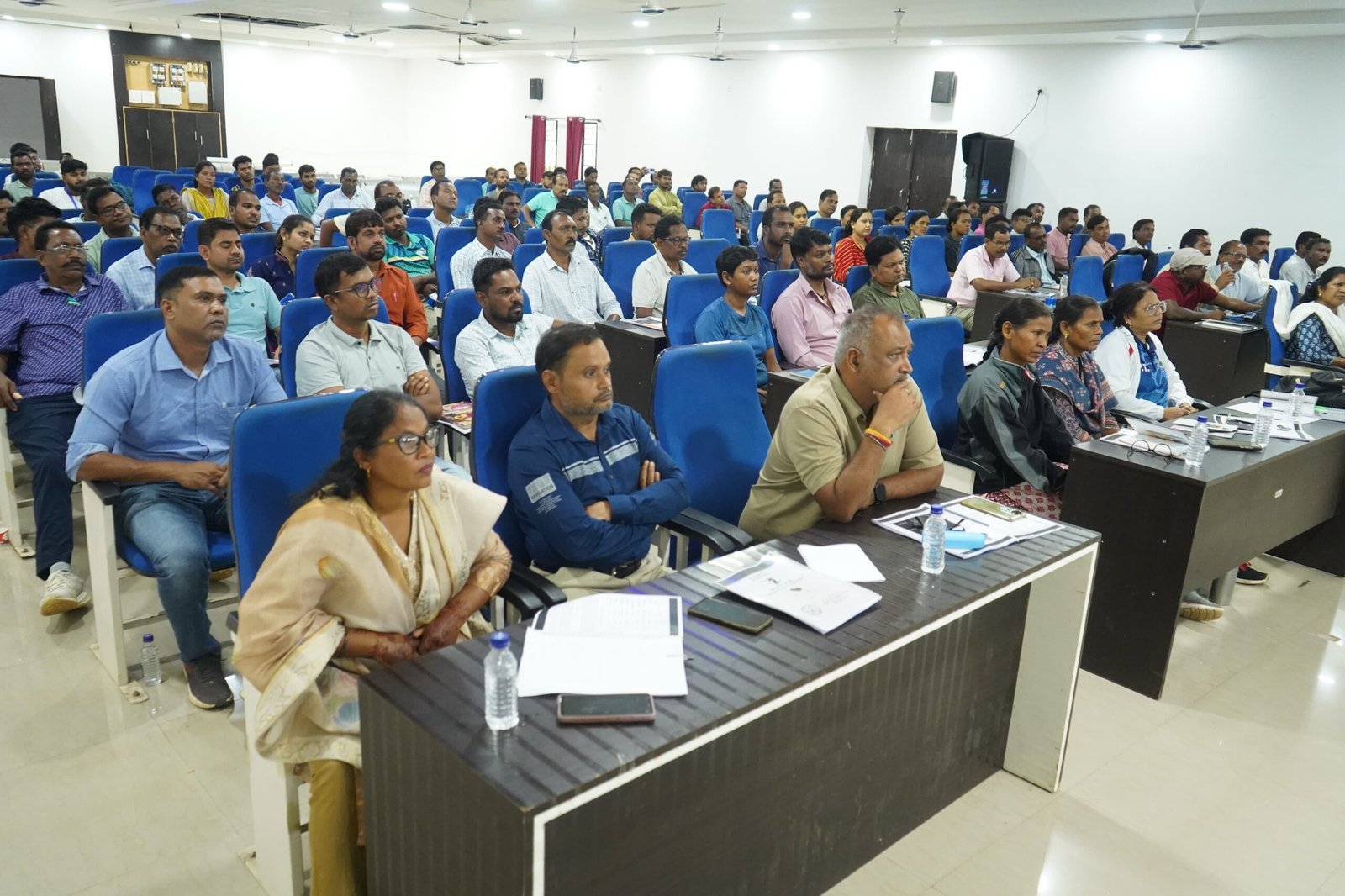 खिलाड़ियों को तराशने प्रशिक्षकों की भूमिका अहमरू कलेक्टर रोहित व्यास