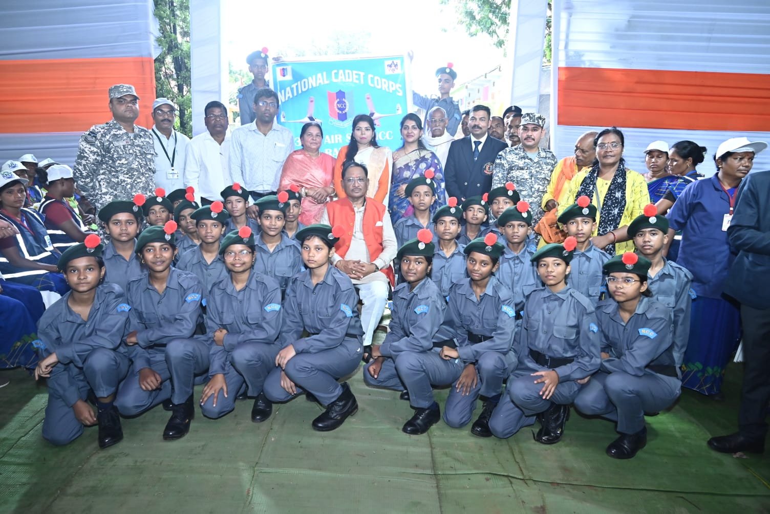 मुख्यमंत्री विष्णुदेव साय के विशेष  प्रयासों से पीएम जवाहर नवोदय विद्यालय में 3 सीजी एनसीसी एयर स्क्वाड्रन की मिली स्वीकृति