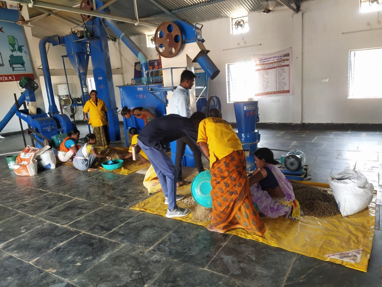 तुरेनार में फिश फीड मिल-स्थानीय रोजगार और सस्ती फीड का स्रोत