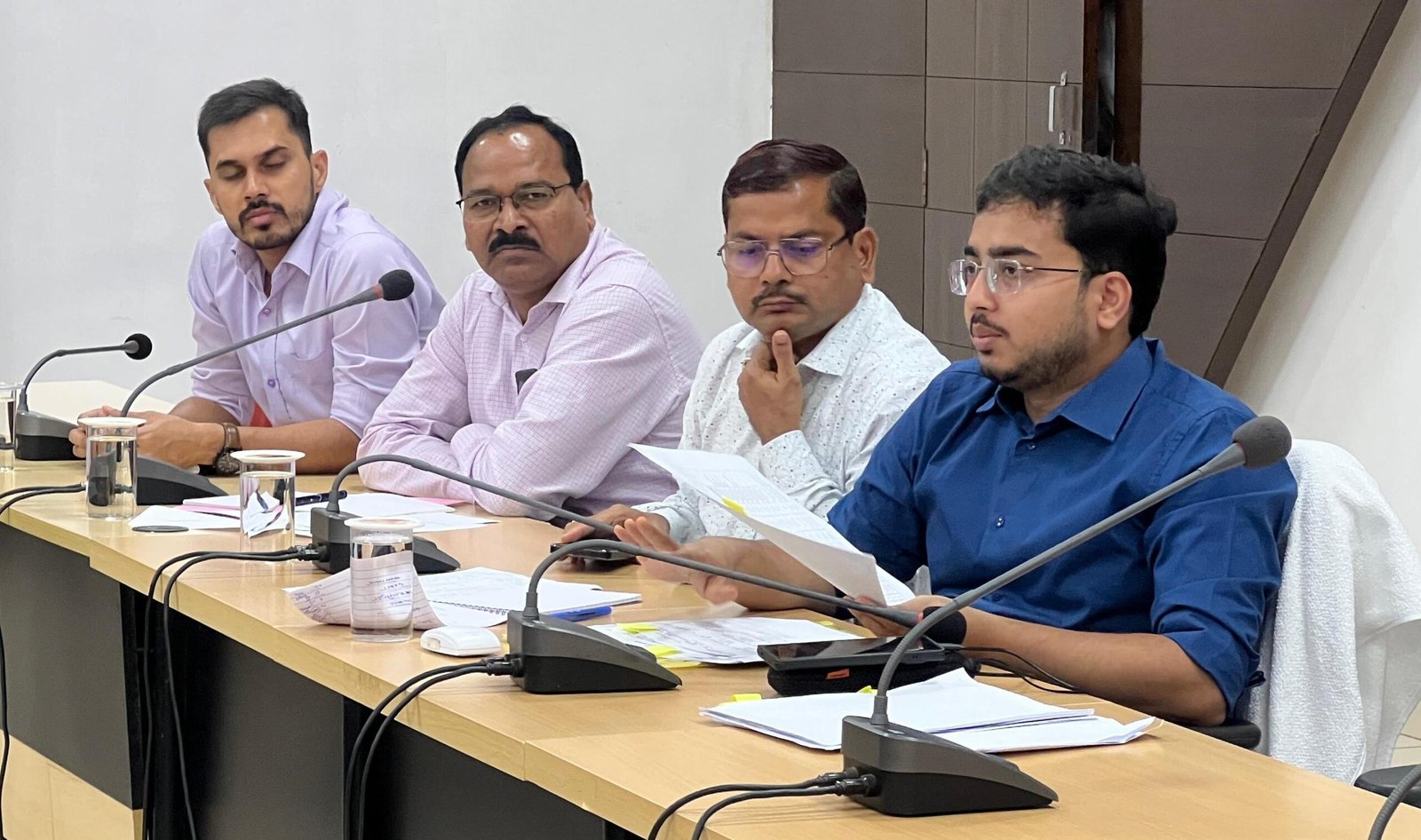 बाढ़ आपदा प्रबंधन के तहत किए गए कार्यों की प्रभारी कलेक्टर प्रतीक जैन ने की समीक्षा