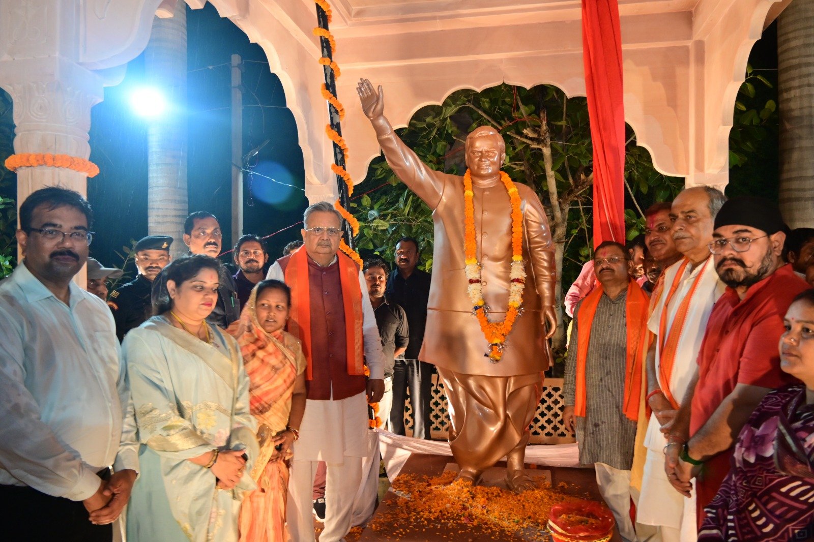 पूर्व प्रधानमंत्री भारत रत्न अटल बिहारी वाजपेयी देश एवं छत्तीसगढ़ के युवाओं के लिए एक आदर्श – विधानसभा अध्यक्ष डॉ. रमन सिंह