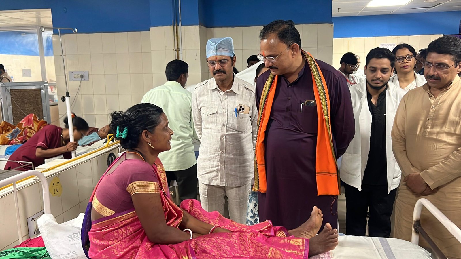 स्वास्थ्य मंत्री श्याम बिहारी जायसवाल ने मेडिकल कॉलेज हॉस्पिटल सहित सुपर स्पेशियलिटी हॉस्पिटल एवं महारानी अस्पताल का किया निरीक्षण