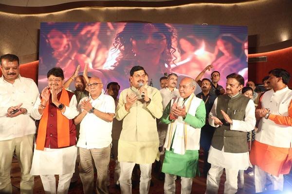 भगवान श्रीकृष्ण के जीवन के प्रसंगों की “कृष्णायन” में प्रस्तुति सराहनीय : मुख्यमंत्री डॉ. यादव