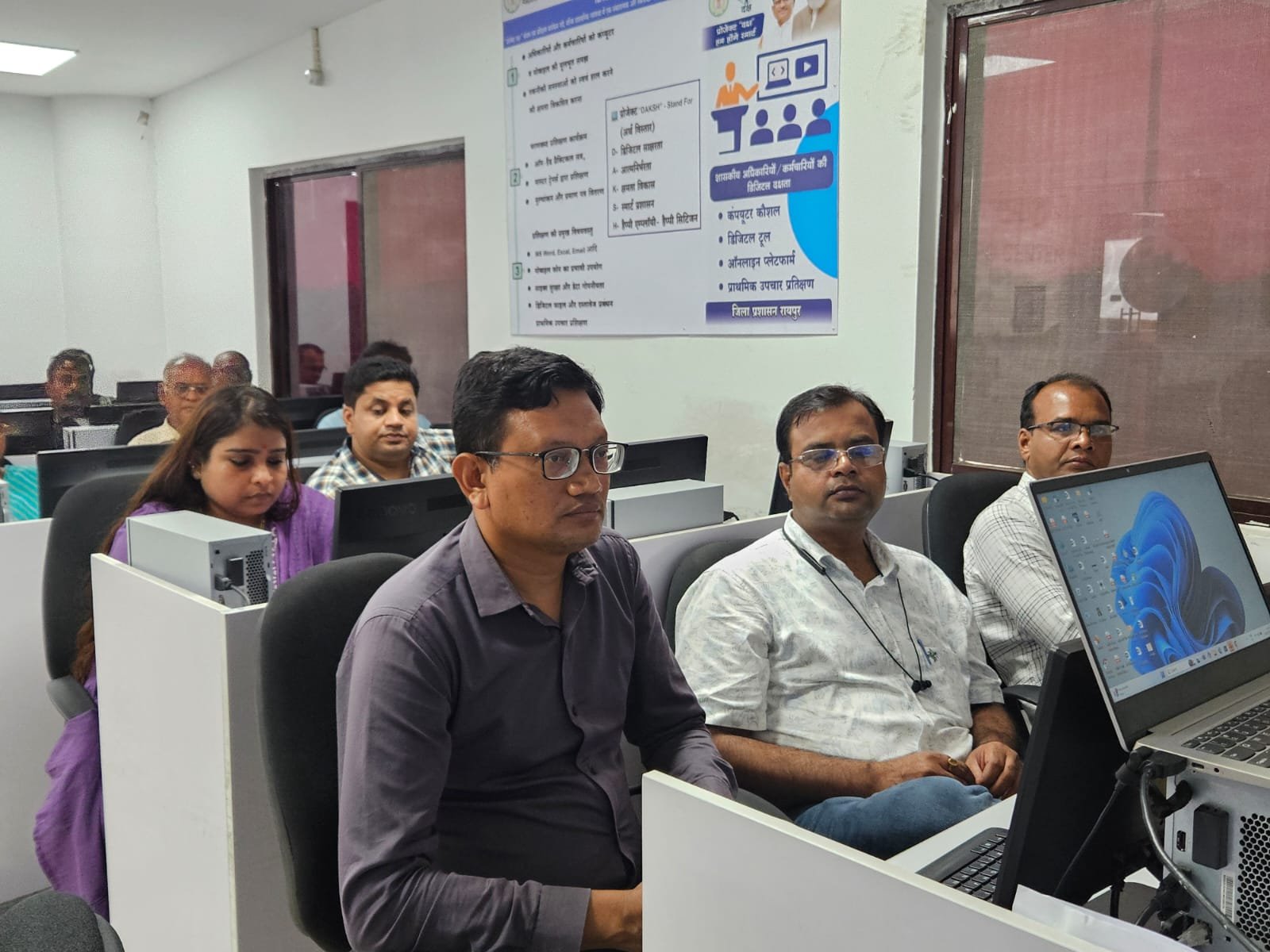 रायपुर में ‘प्रोजेक्ट दक्ष’ से अधिकारी बन रहे डिजिटली निपुण