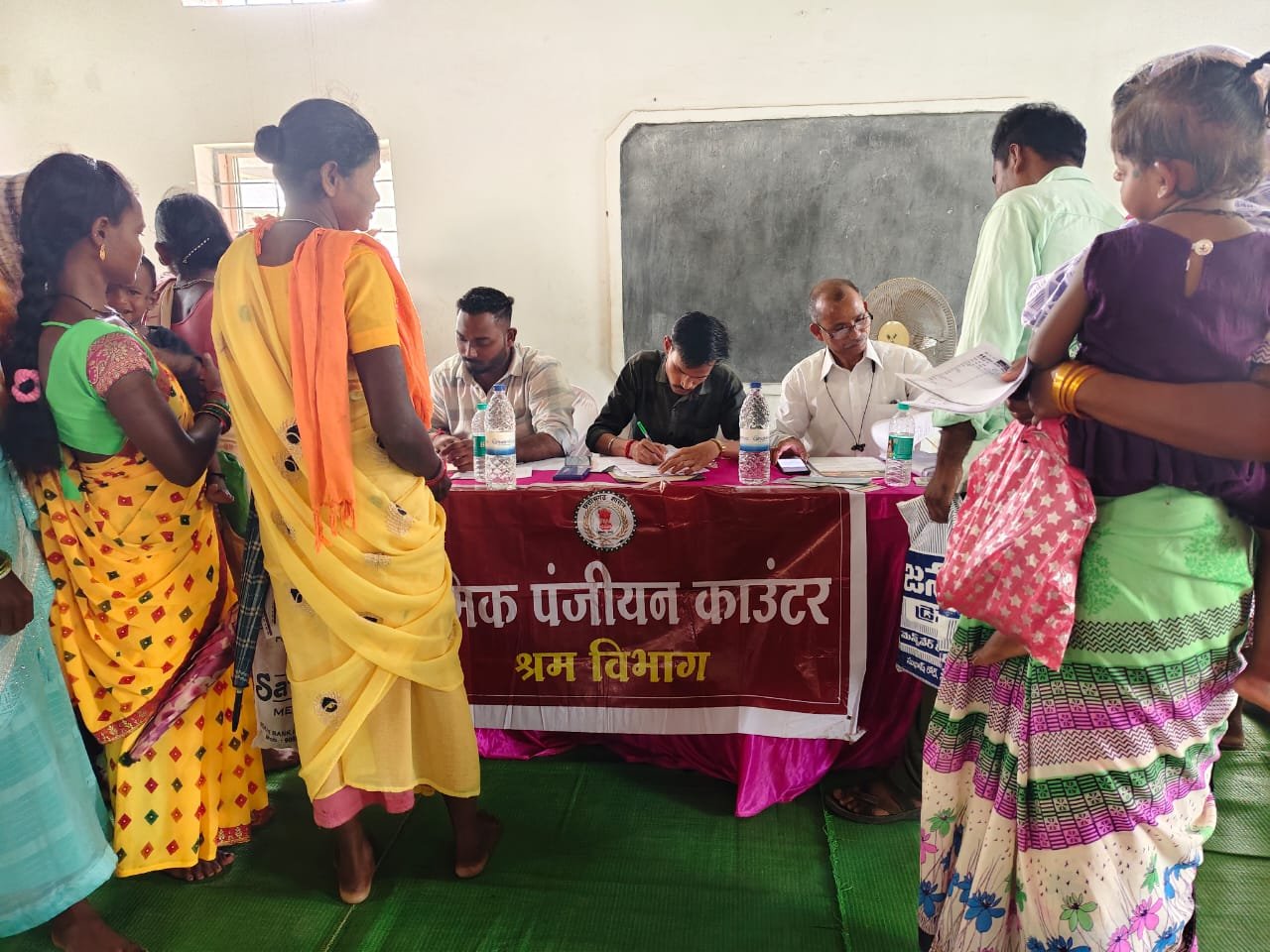 श्रमिकों के लिए लगाया गया स्वास्थ्य शिविर, 292 श्रमिकों ने कराया स्वास्थ्य जांच