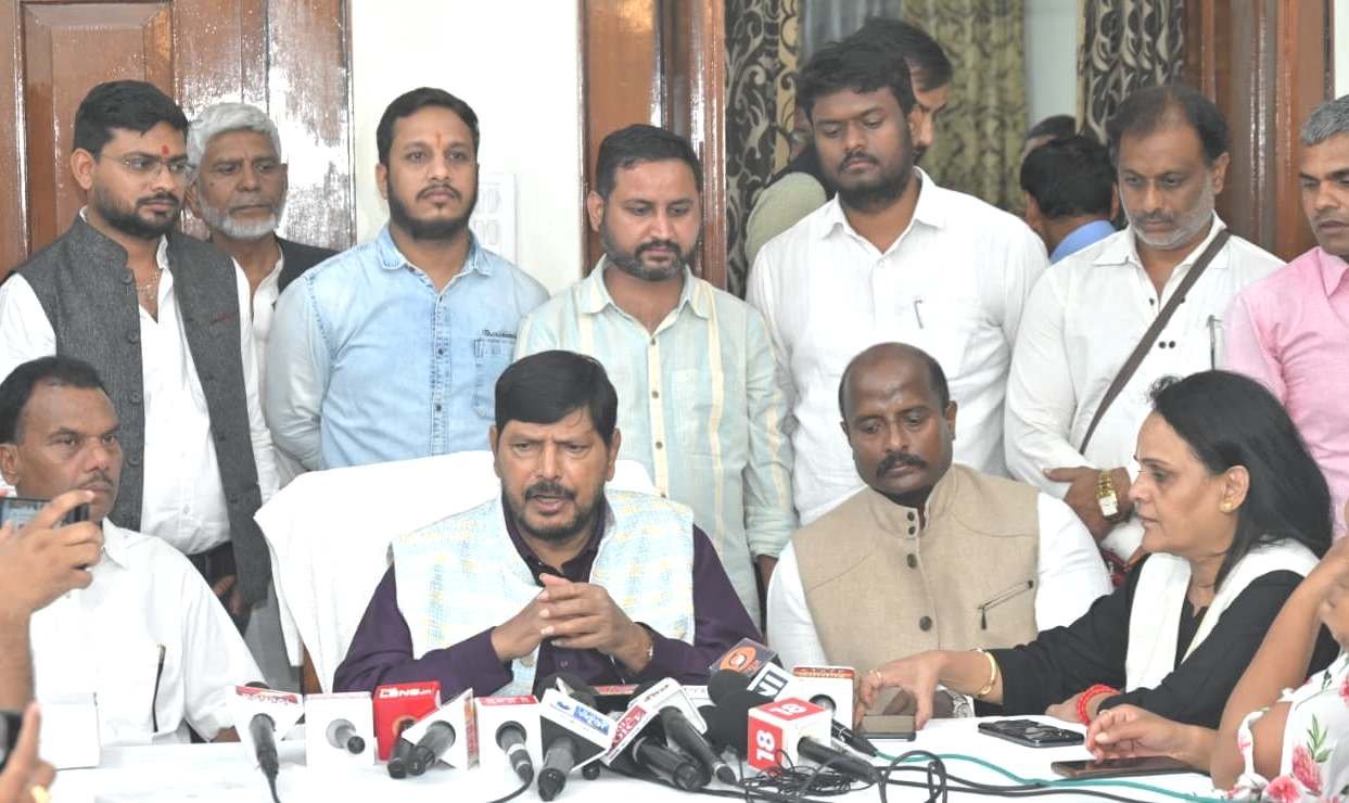 सामाजिक न्याय एवं अधिकारिता राज्य मंत्री रामदास अठावले का छत्तीसगढ़ प्रवास