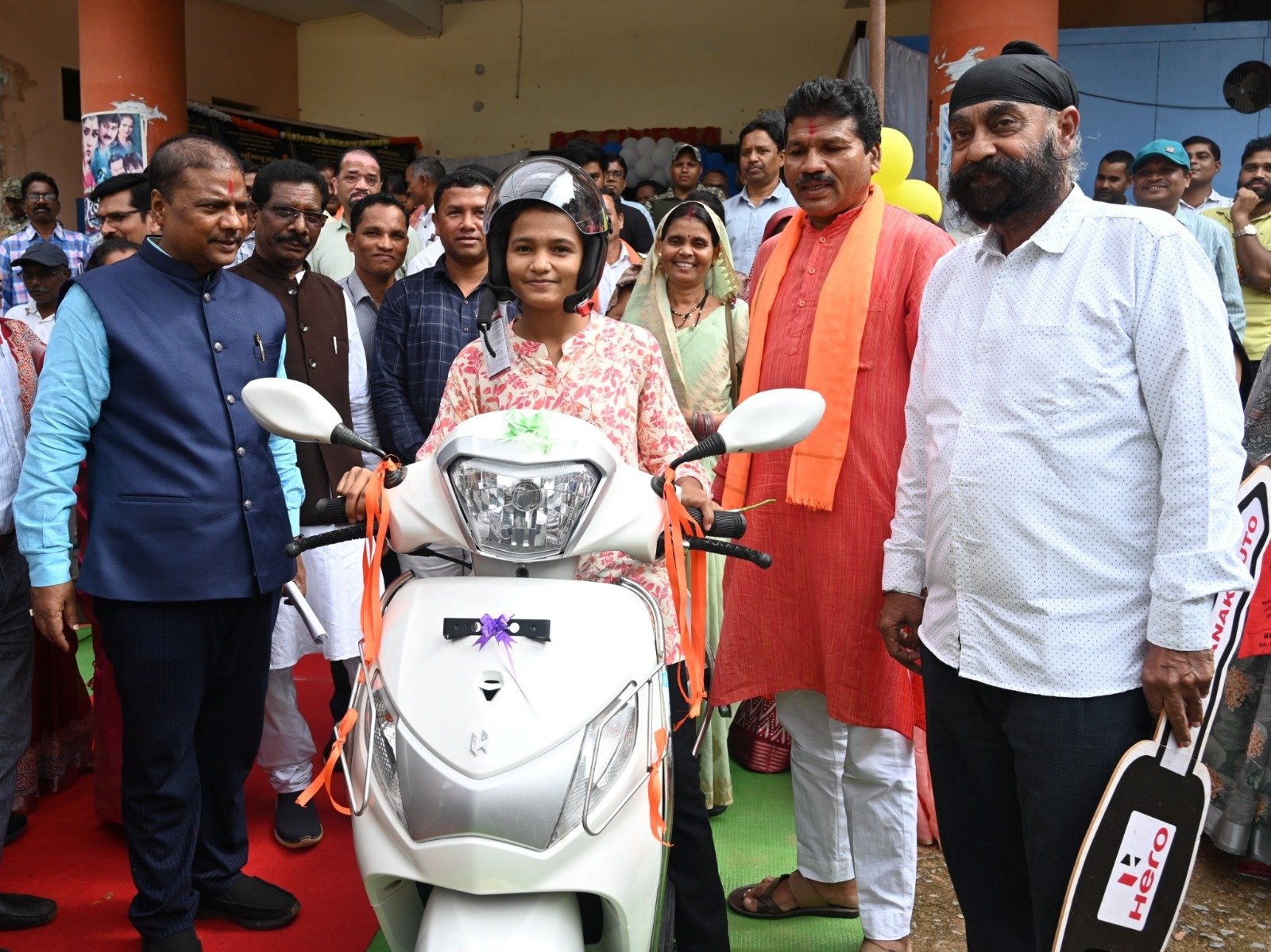 वनमंत्री कश्यप छत्तीसगढ़ रजत जयंती कार्यक्रम एवं मुख्यमंत्री शिक्षा गौरव अलंकरण सम्मान समारोह में हुए शामिल