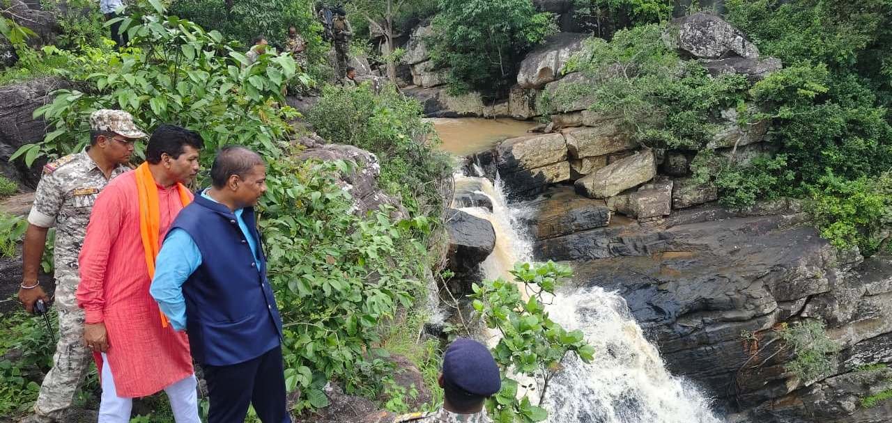 कच्चापाल जलप्रपात बनेगा पर्यटन का नया केंद्र: वन मंत्री केदार कश्यप
