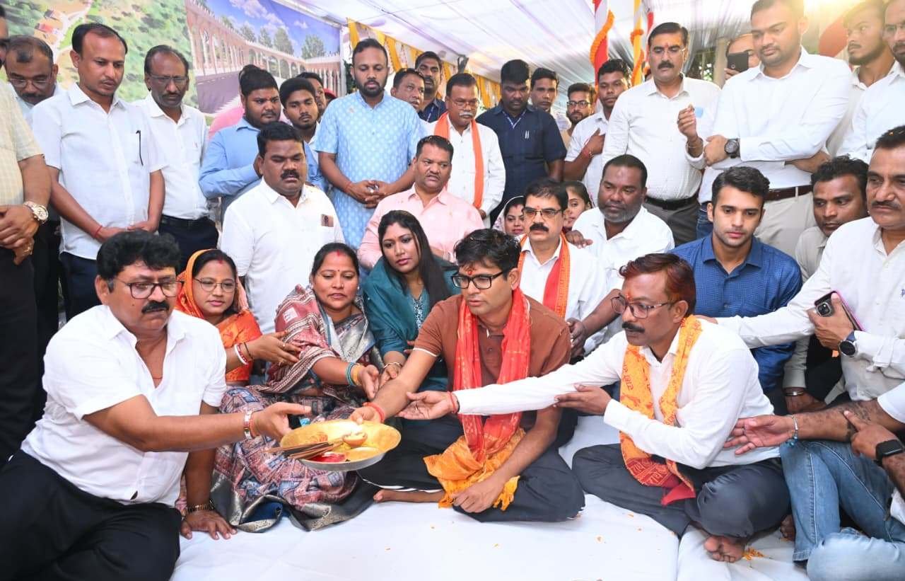 गजमार पहाड़ी बनेगा इको पार्क: वित्त मंत्री ओ.पी. चौधरी ने किए 8 करोड़ के विकास कार्यों का भूमि पूजन