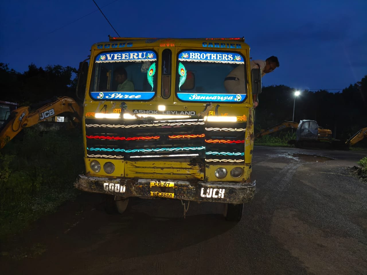 अवैध रेत परिवहन पर लगातार कार्रवाई, तीन हाइवा जप्त