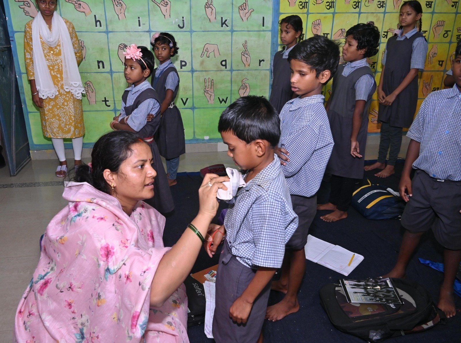 बच्चों और महिलाओं को जरूरी सुविधाएं मुहैया कराई जाए: मंत्री राजवाड़े