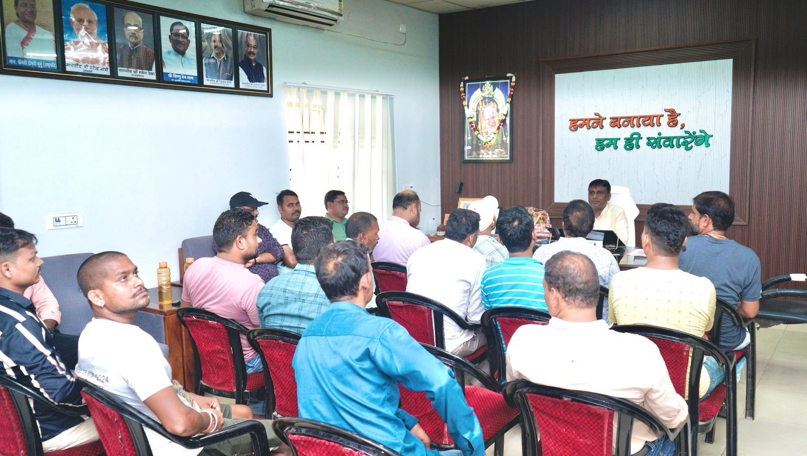 नवरात्रि पर्व में कवर्धा रहेगा सात्विक, नगर पालिका अध्यक्ष व व्यापारियों की बीच हुई चर्चा