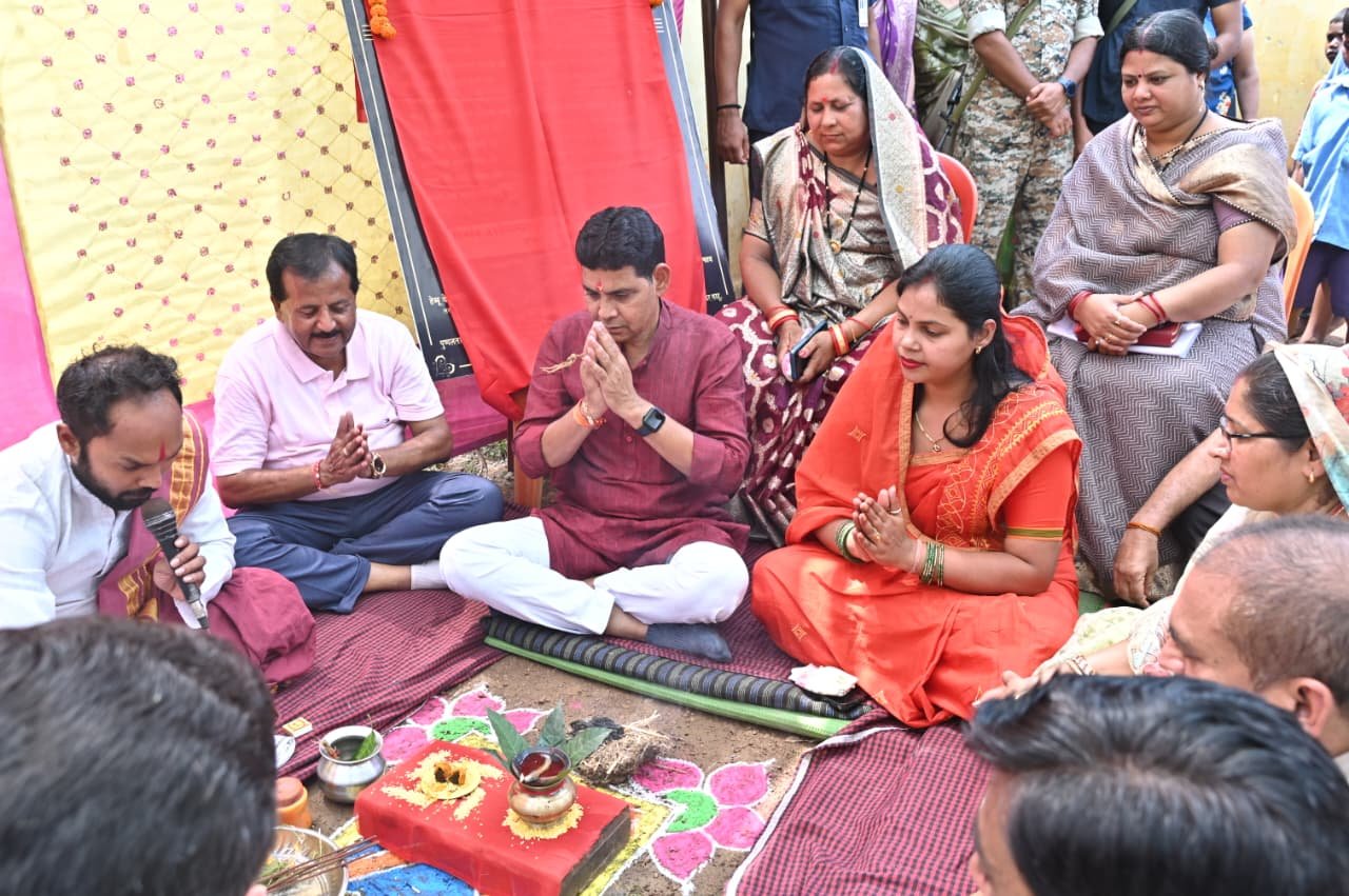 शिक्षा से ही खुलेगी प्रगति की राह: मंत्री टंकराम वर्मा