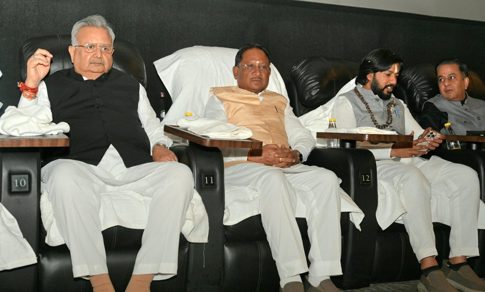 बलिदानी राजा गुरु बालकदास फिल्म साहस और शौर्य की अनुपम गाथा : मुख्यमंत्री साय