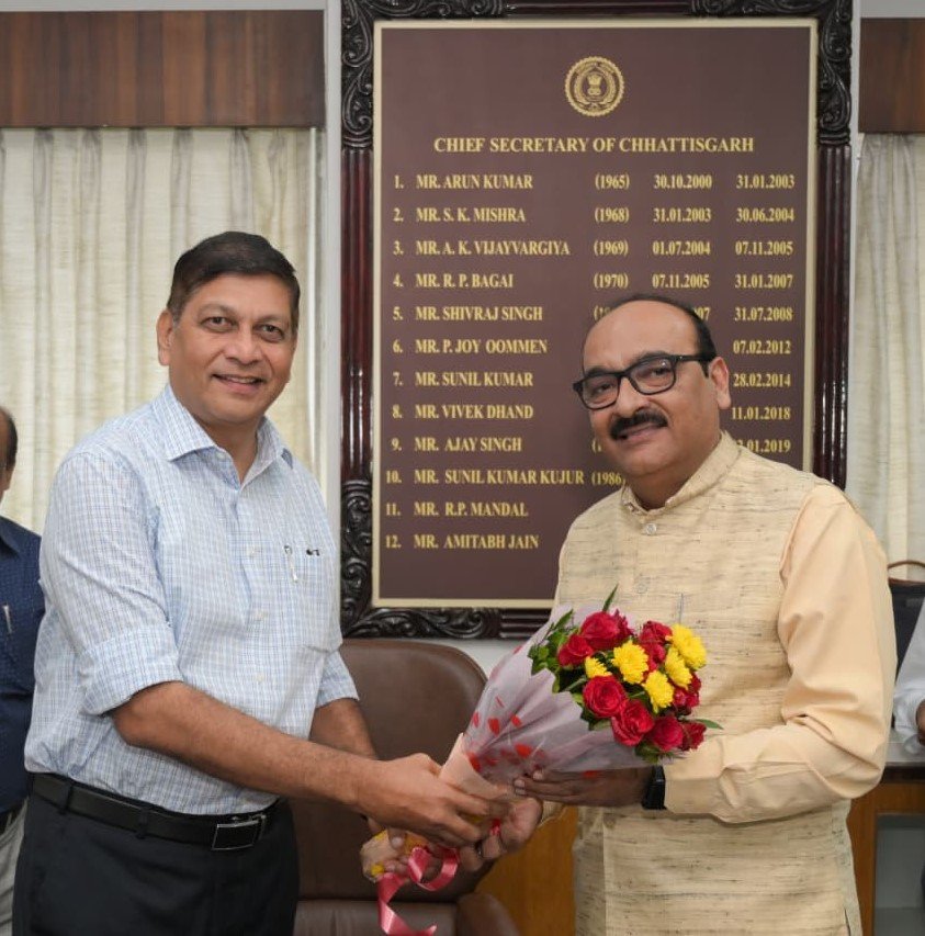 छत्तीसगढ़ के नवनियुक्त मुख्य सचिव विकासशील ने कार्यभार संभाला’