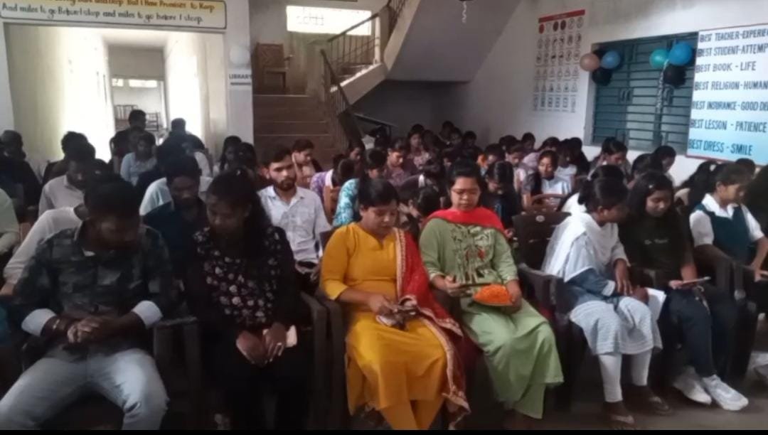 मुख्यमंत्री साय एवं अंतरिक्ष स्टेशन यात्री शुभांशु शुक्ला के संवाद कार्यक्रम का नव संकल्प के छात्रों ने लिया आनंद