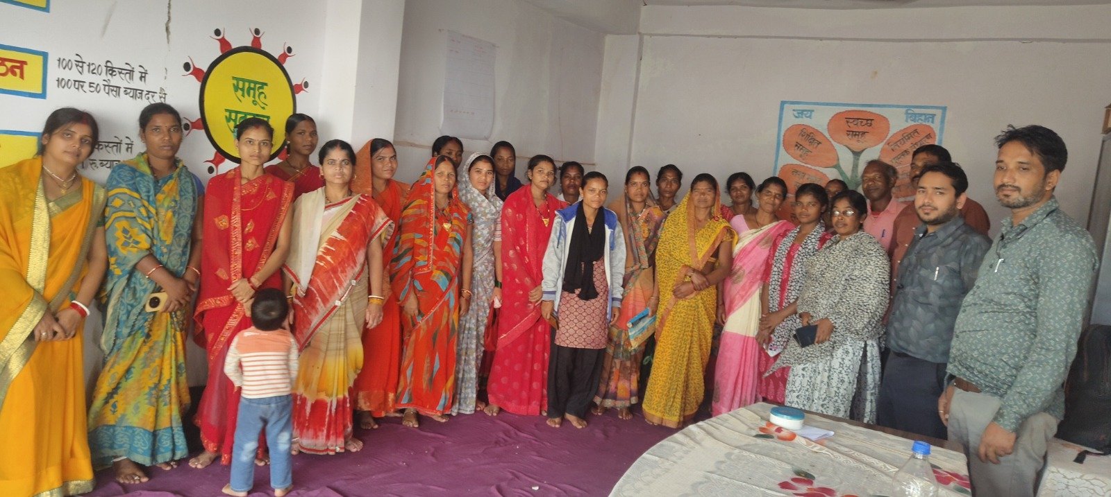 मनोरा में वन धन केंद्र संचालन हेतु महिला लीडरों एवं बिहान समूह की एक दिवसीय प्रशिक्षण सम्पन्न