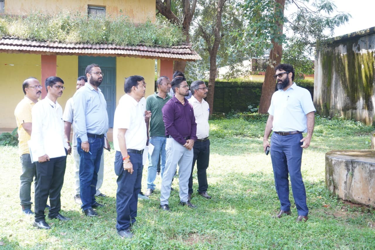 रोहित व्यास ने महारानी लक्ष्मीबाई कन्या उच्चतर माध्यमिक विद्यालय का किया निरीक्षण