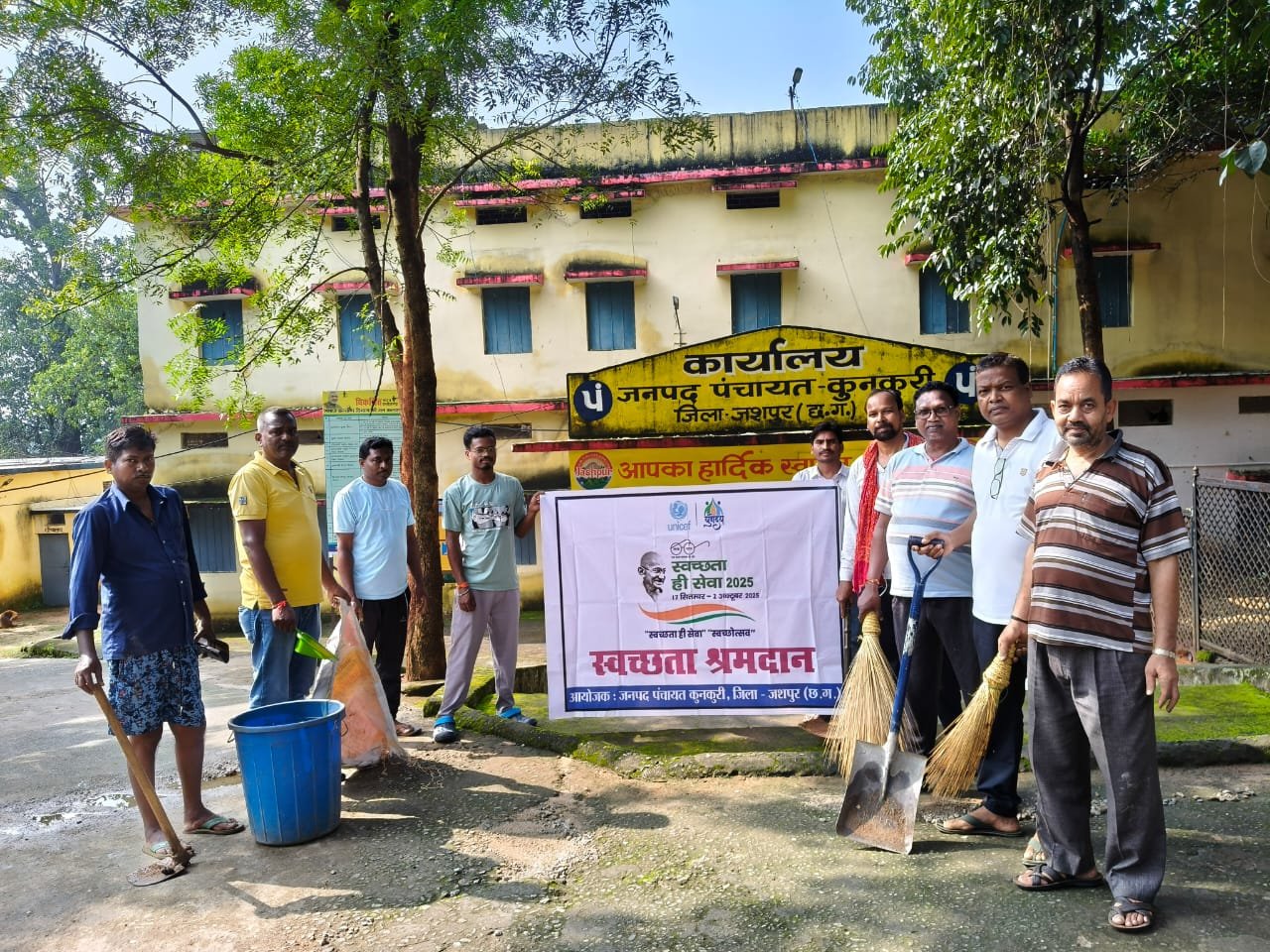 स्वच्छता ही सेवा अभियान के तहत ग्राम पंचायतों में स्वच्छता संवाद एवं श्रमदान कार्यक्रम आयोजित