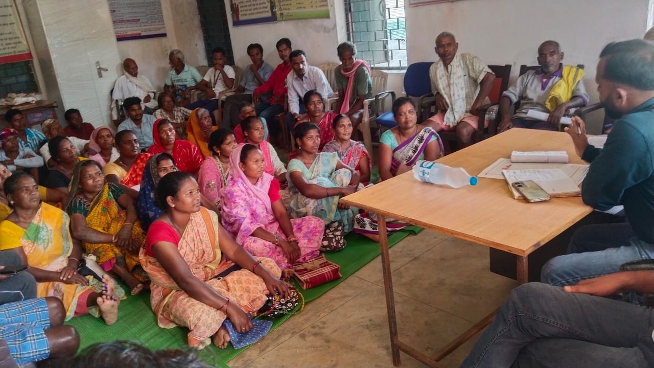 प्रधानमंत्री आवास योजना ग्रामीण के कार्यों की प्रगति हेतु जिले में किया जा रहा प्रगति सभा का आयोजन