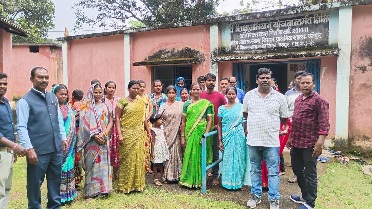 आदि कर्म योगी अभियान- फतेपुर में आदि सेवा केंद्र का किया गया शुभारंभ