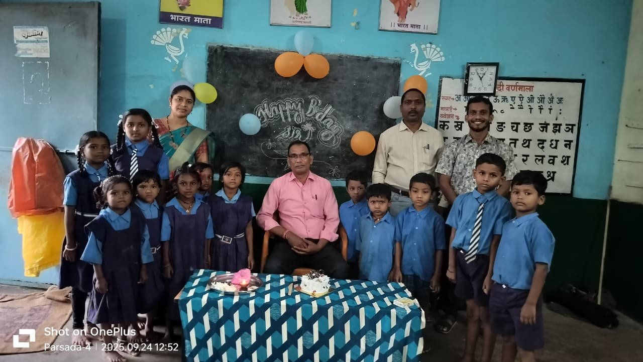 बच्चों के चेहरों पर मुस्कान, कर्मचारियों के जन्मदिन बने यादगार –