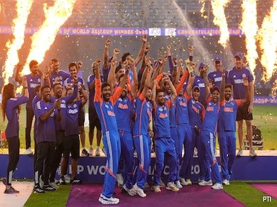 भारत का ‘विजयी तिलक’, पाकिस्तान को रौंदकर नौंवी बार एशियाई चैंपियन बनी टीम इंडिया