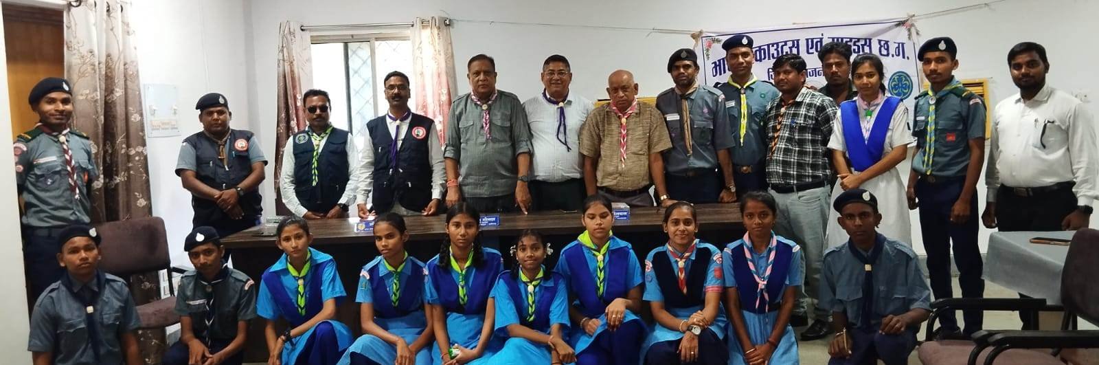 राष्ट्रपिता महात्मा गांधी जयंती पर स्काउट्स-गाइड्स रोवर रेंजर्स द्वारा चलाया गया स्वच्छता अभियान