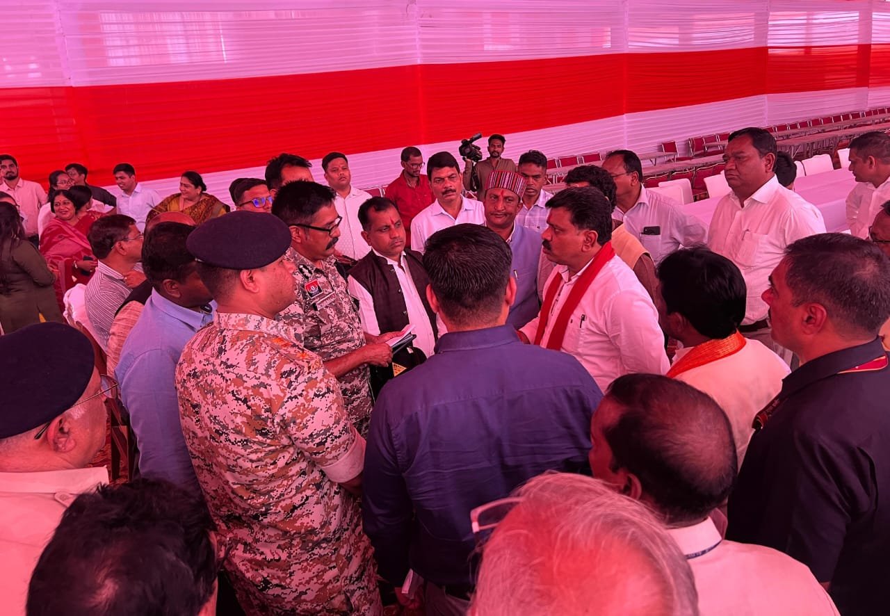 उप मुख्यमंत्री विजय शर्मा ने केंद्रीय गृह मंत्री के प्रवास कार्यक्रम की तैयारियों का किया निरीक्षण