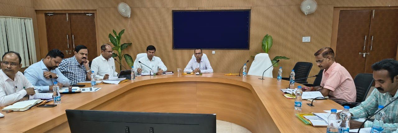 ’प्रधानमंत्री धन धान्य कृषि योजना के प्रभावी क्रियान्वयन हेतु कलेक्टर ने ली समीक्षा बैठक’