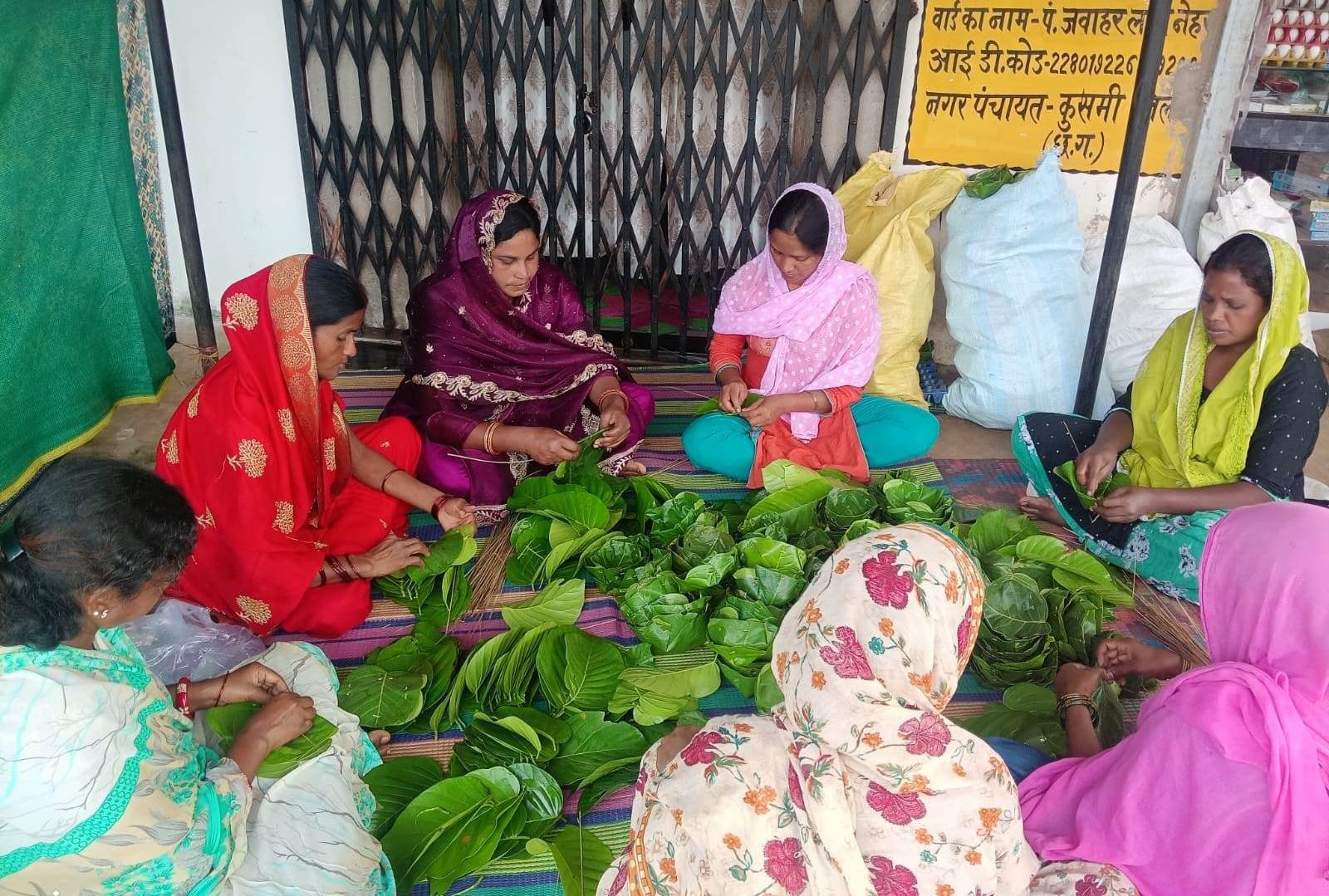 स्वच्छता और आत्मनिर्भरता की राह दिखा रही कुसमी की महिलाएं