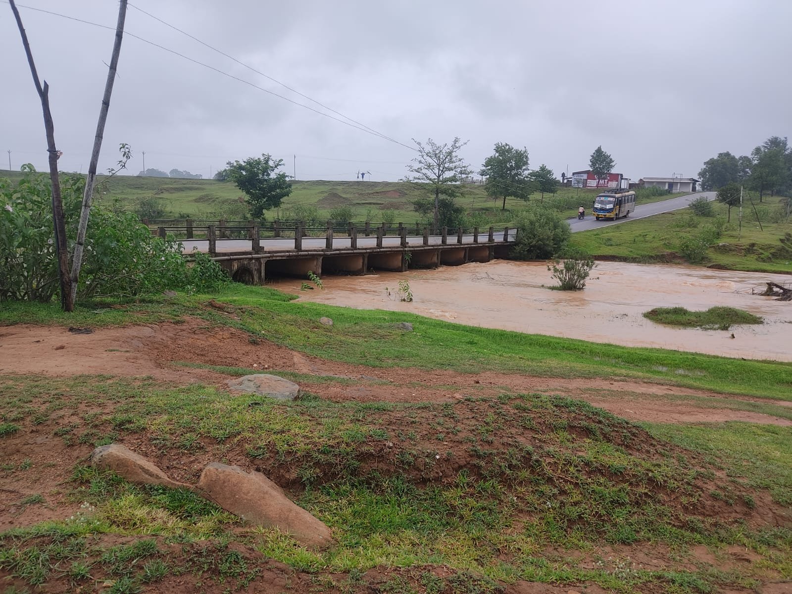 मुख्यमंत्री के निर्देश पर जशपुर-सन्ना मार्ग पर मरगा नाला पर बनेगा उच्चस्तरीय पुल, आवागमन होगा और भी सुरक्षित 72 मीटर लंबे पुल के निर्माण के लिए 4.53 करोड़ रुपए स्वीकृत