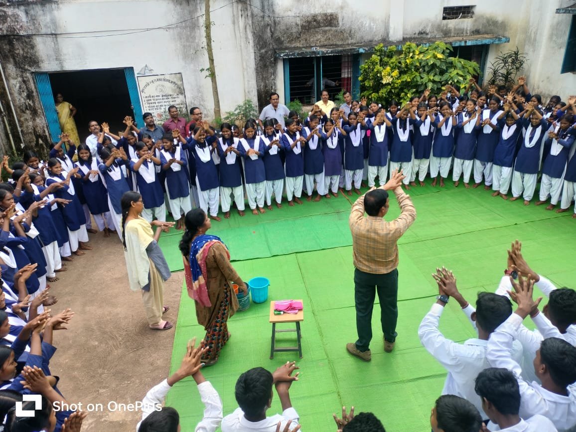 विश्व हाथ धुलाई दिवस पर स्वच्छ संकल्प अभियान अंतर्गत हाथ धुलाई कार्यक्रम आयोजित