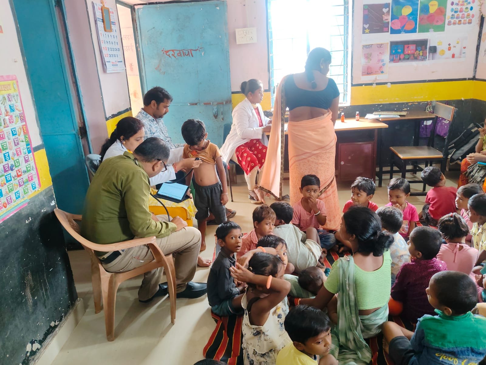 “प्रोजेक्ट धड़कन“ के अंतर्गत जिले के आंगनबाड़ी एवं शासकीय स्कूलों में बच्चों की हुई निःशुल्क हृदय जांच*