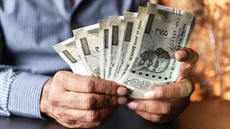 8वें वेतन आयोग को कैबिनेट की मंजूरी… सरकार का बड़ा फैसला