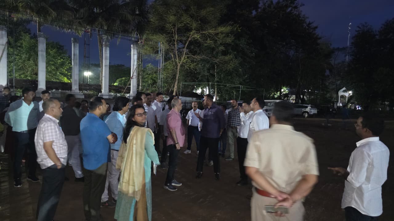 राज्योत्सव की तैयारियों को लेकर अधिकारियों ने किया निरीक्षण