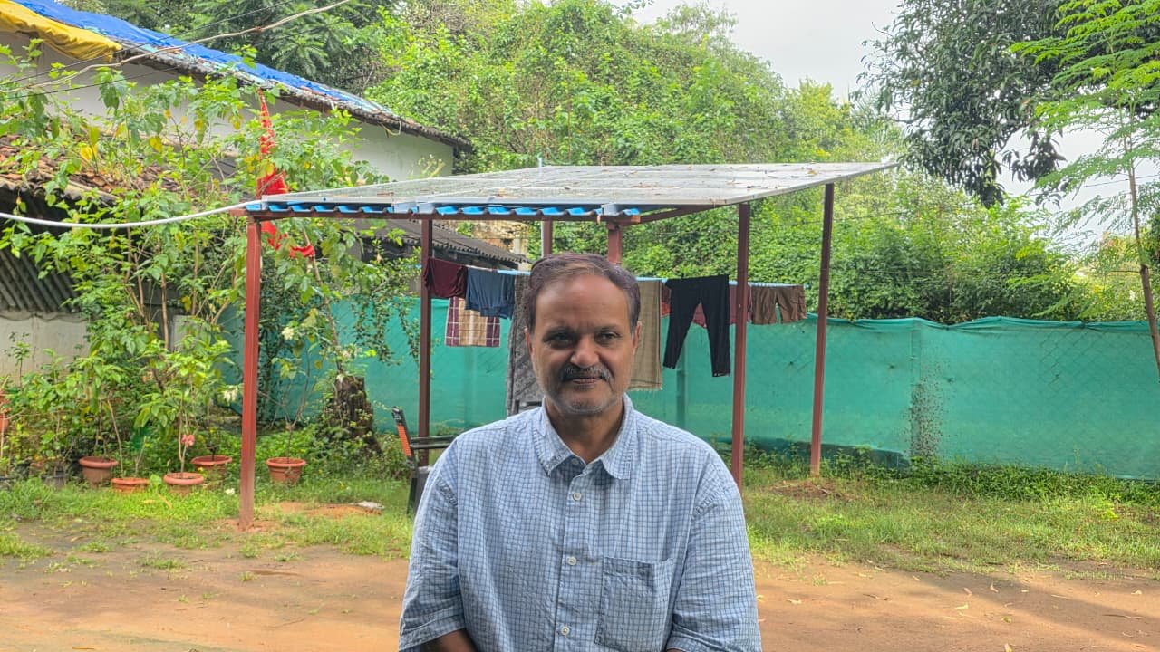 सौर ऊर्जा से आत्मनिर्भरता की ओर बढ़ते कदम सूर्य प्रकाश त्रिपाठी ने ‘पीएम सूर्य घर मुफ्त बिजली योजना’ का लिया लाभ, केंद्र व राज्य सरकार से मिली डबल सब्सिडी