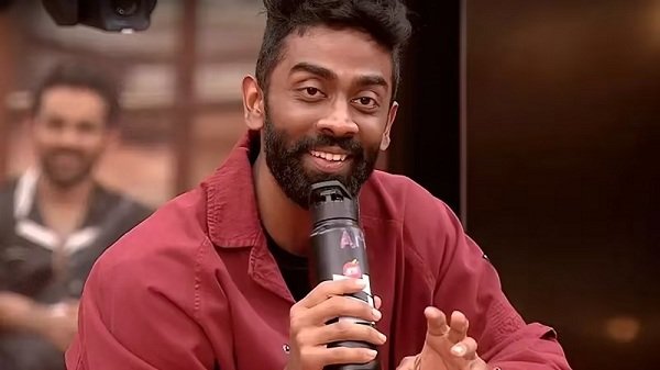 बिग बॉस 19 में कॉमेडियन प्रणित मोरे का कमबैक, इलाज के लिए गए थे बाहर, घरवाले हुए खुश