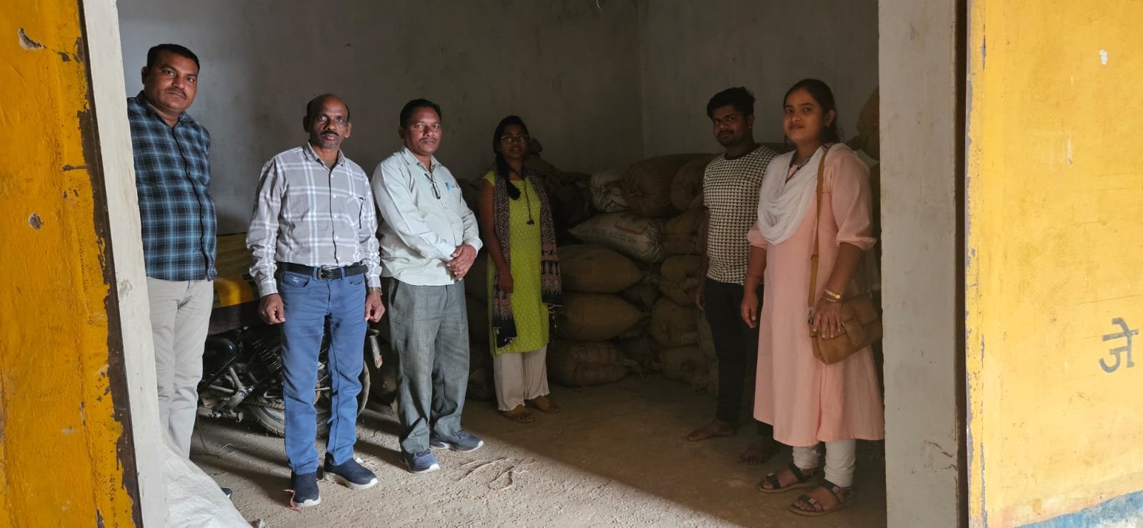 मंडी कर्मियों ने 126 क्विंटल अवैध धान किया जब्त