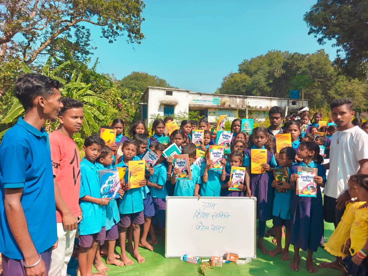 कोलावाड़ा गांव में शिक्षा की अनोखी क्रांति-ग्रामीणों ने खुद संभाली कमान