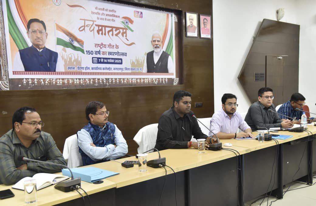 धान खरीदी केन्द्रों के नोडल अधिकारी समय पर केंद्र की सभी व्यवस्थाएं करवाएं दुरुस्त – कलेक्टर हरिस एस